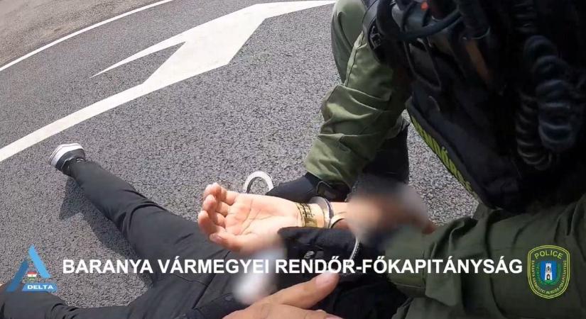 Kommandósok csaptak le az M60-as autópálya lehajtónál egy pécsi férfira (VIDEÓ)