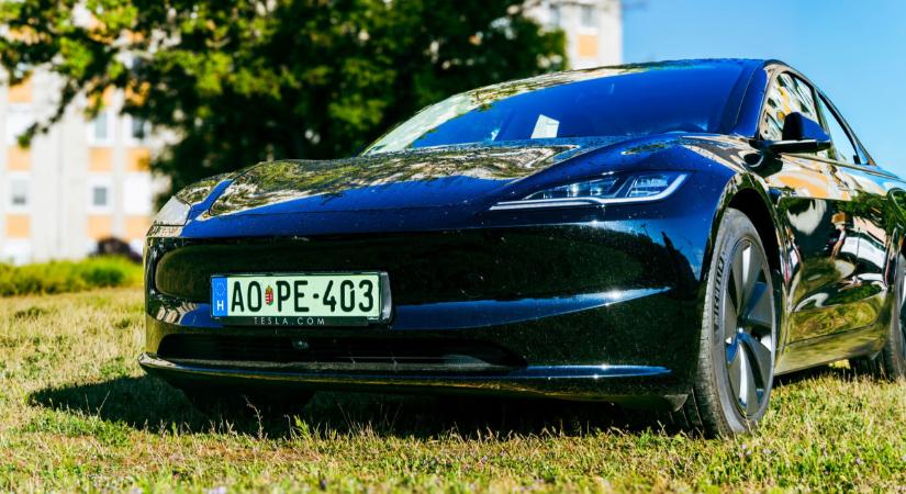 Tényleg ez a legjobb villanyautó? Teszten a frissített Tesla Model 3: idegesítő újítástól lépett vissza Elon Musk