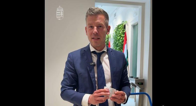 Herendi porcelánokat küldött valaki Magyar Péternek, de szerinte nem ezeket vitte magával Lázár János a minisztériumból