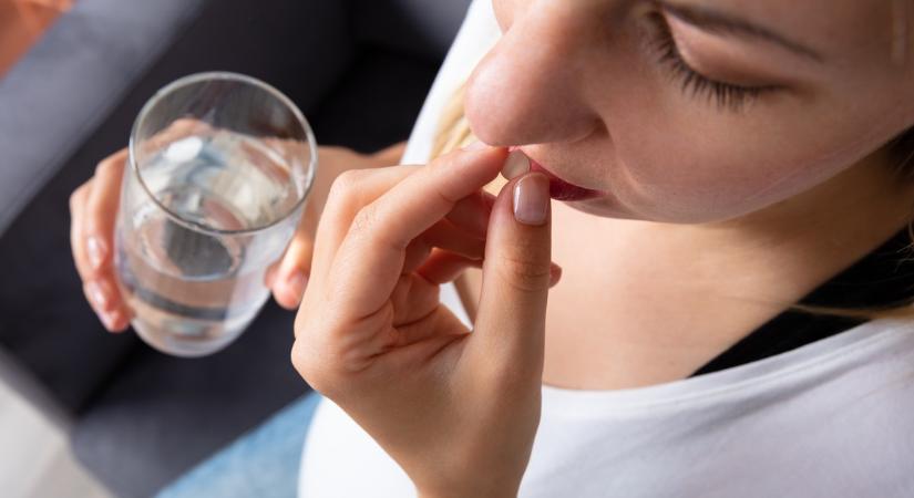 Antibiotikumot írt fel az orvos? Ne vedd be, amíg el nem olvasod ezt a 4 szakértői szabályt a bélflórád védeleméért