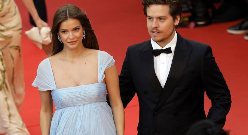 Ragyog a boldogságtól: Palvin Barbara az első gyermekével várandós – Fotók
