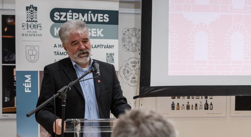 Erős István grafikusművész marad a Magyar Képzőművészeti Egyetem rektora