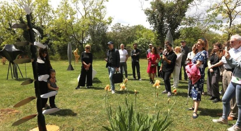 Kortárs szobrok között lehet sétálni a Káli-medencében: átadták a Káli Art-Park idei díjait