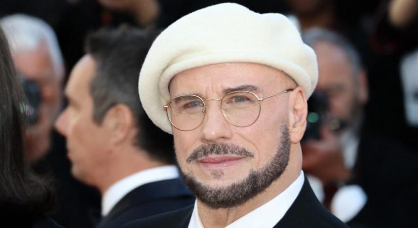 Új stílust villantott Cannes-ban John Travolta