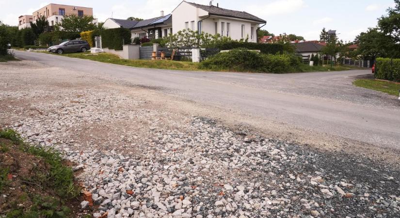 A laborvizsgálatok megerősítettek: tucatnyi soproni utcában van jelen azbesztszennyezés
