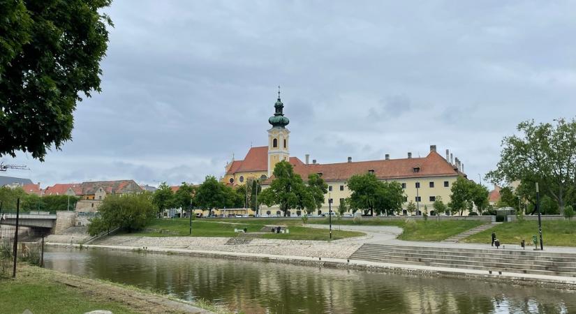 Nem szokványos tavaszi fotók, melyeken mégis szép arcát mutatja a város