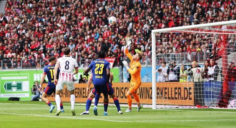 Gulácsi visszatért, csapata évtizedek óta nem látott rekorddal zárta a Bundesliga-idényt