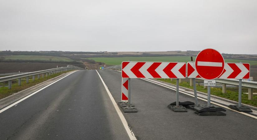 Lezárás az M7-es autópályán: erre figyelj, ha a Balatonra mész!