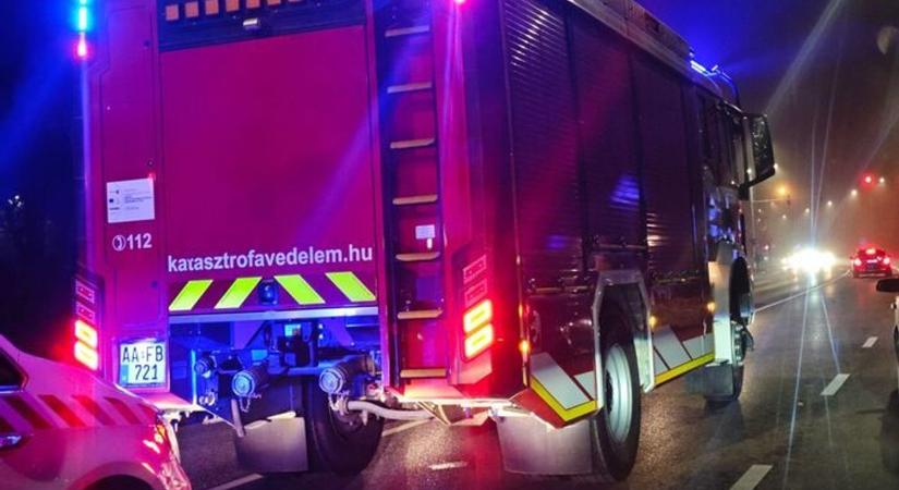 Baleset történt Bükön, négy autó is érintett - fotó