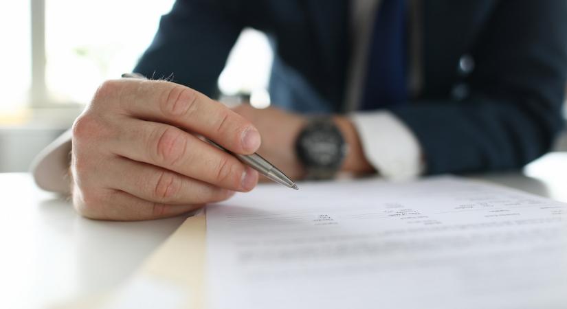 Azonnali hatállyal felmentették Havasi Bertalant