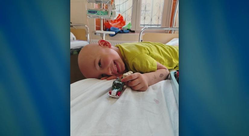 Szívszorító: 12 nap alatt terjedt el a daganat a kisfiú szervezetében