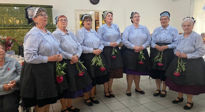 Rekordszámú népdalkör a pünkösdi találkozón