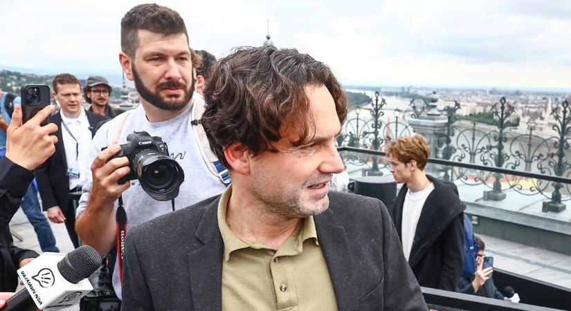 Havasi Bertalan kemény hangvételű levélben válaszolt a kirúgására Magyar Péternek, de Gulyás Gergelynek is odaszólt