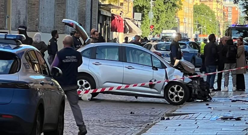 Autó hajtott a gyalogosok közé Modena belvárosában, nyolcan megsérültek