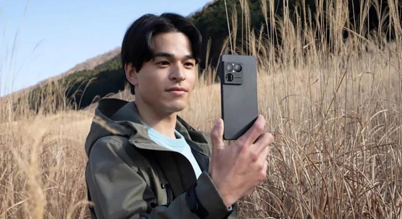 Sokkoló ára lett az új Sony csúcsmobilnak, és nem csak ezért gáz az Xperia 1 VIII