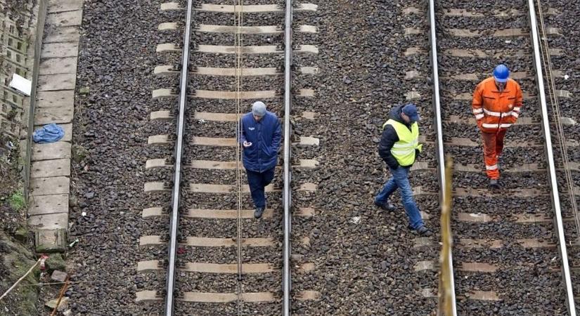 Vonat helyett busz: több ezer utast érint a MÁV vágányzára