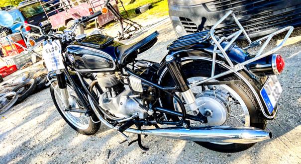 Elhalasztják a májusi Old Motors vetetánbörzét