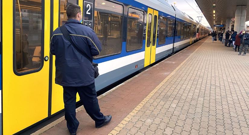 Háromszor támadták rá a kalauzokra – aggasztón növekszik az erőszak a magyar vonatokon