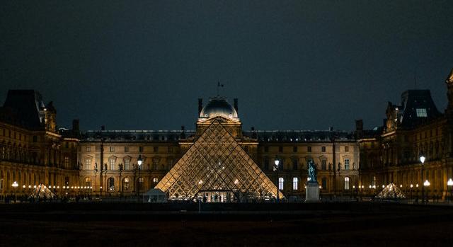 Radikális múzeumi reformot követel a francia parlament