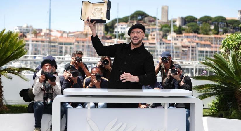 John Travoltára is várt egy arany pálma Cannes-ban