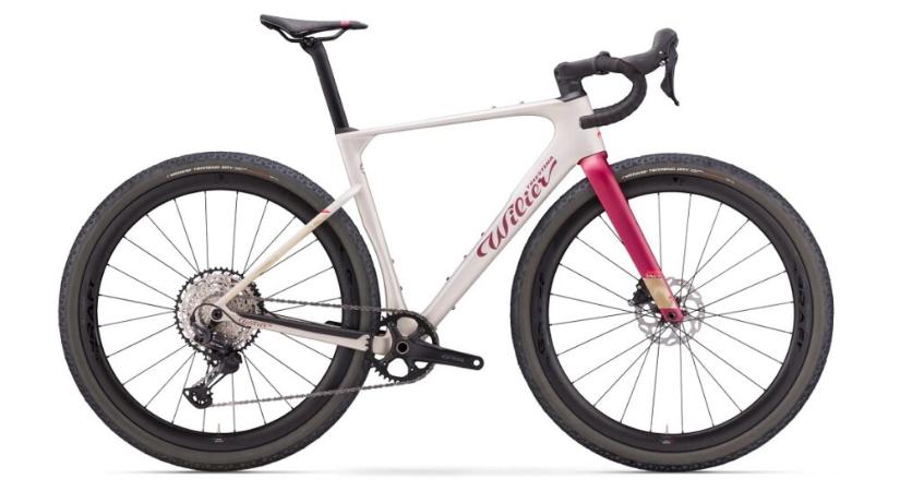 Wilier Rave SLR a gravel kerékpárok királya női méretekben és trendy színekben