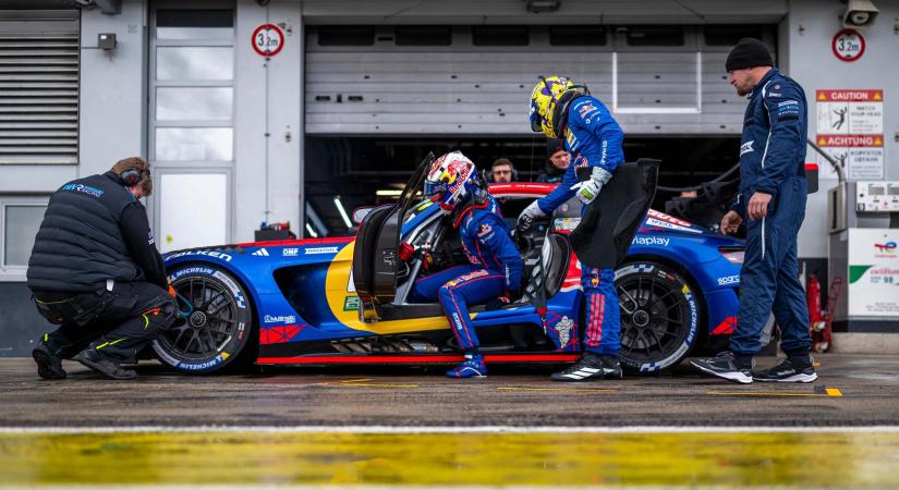 Elúsztak Verstappenék győzelmi esélyei a Nürburgringen