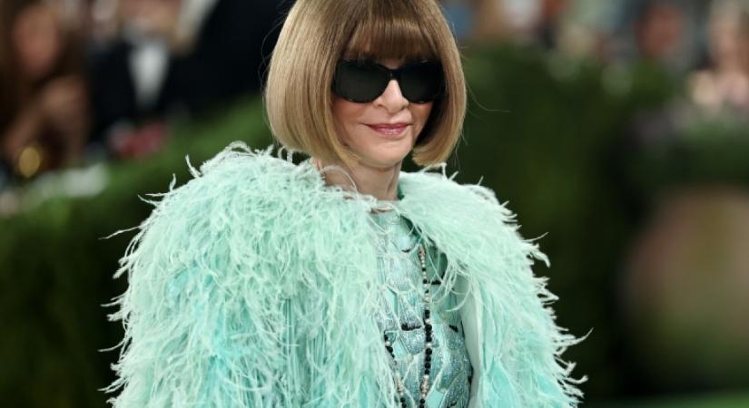 Ő Anna Wintour, a Vogue nagyasszonyának ritkán látott lánya: a 38 éves Bee örökölte anyja páratlan stlíusérzékét