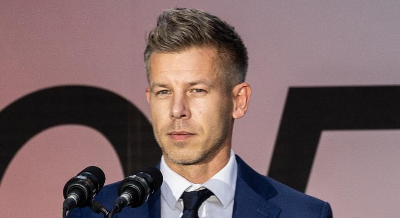 Magyar Péter pár perce üzent! Keményen odaszúrt Gulyás Gergelynek és Rétvári Bencének