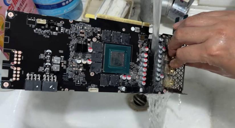 Villám csapott bele, kigyulladt egy RTX 3070, de a kártya még ezt is túlélte