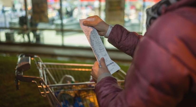 Az árak feltüntetésével és a dübörgő zenével is baj van – jelezték olvasóink