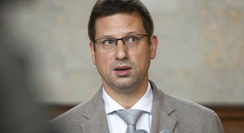 Gulyás Gergely szerint a munkatársai törölték a Havasi Bertalan felmentésére vonatkozó posztját