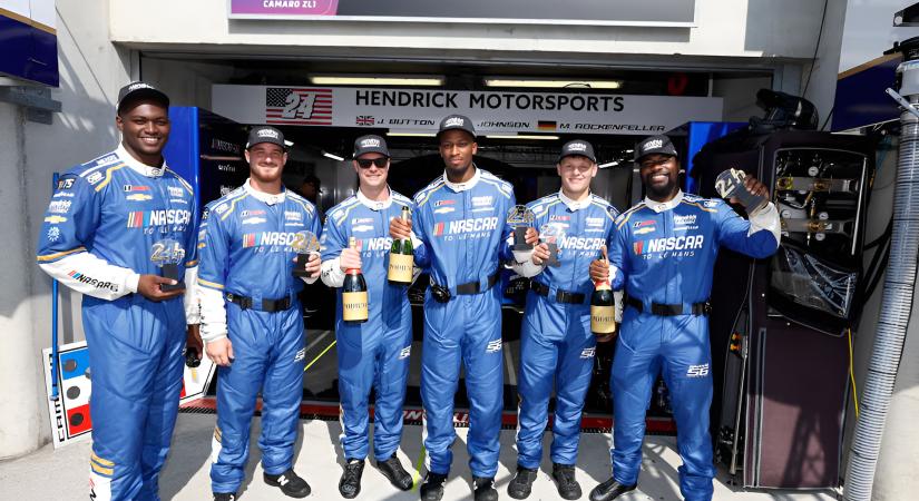 HŐS: Saját életét kockáztatva mentett meg egy nőt a Hendrick Motorsports szakembere Doveren