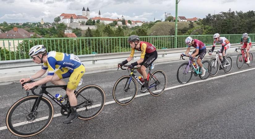 A királynék városában zárult a Tour de Hongrie utolsó szakasza (galériavideo)