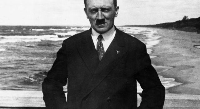 Ez a festmény lógott Hitler nappalijában