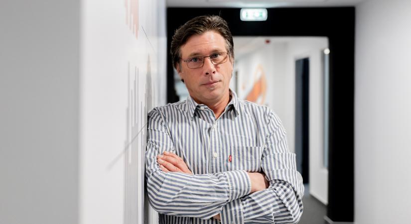 Hont András Magyar Péternek: Ez „copy paste-kormányzás”, de legalább nem a kommentszekcióban rakják össze a törvényt