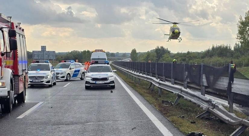 Mi történt? Ezért lepték el a szirénázó autók Fejért (videó)