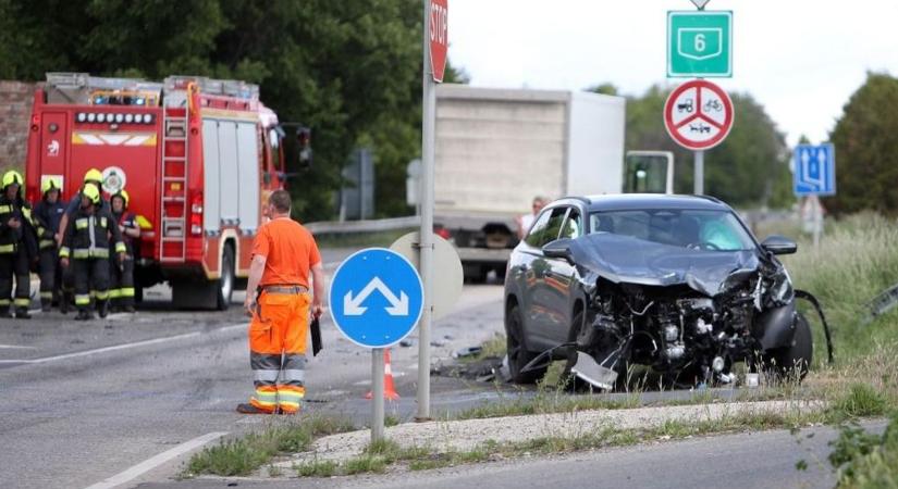 Macsétás támadás Pécsen, kommandós akció az autópályán!