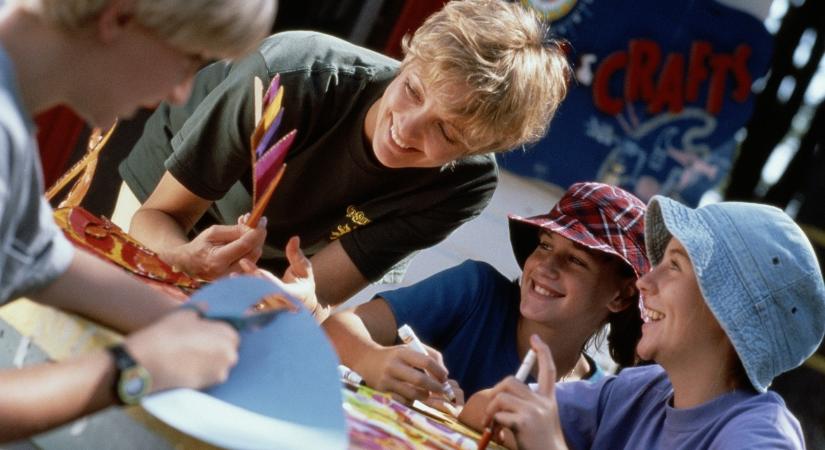 60 ezres kiadás – Érzékenyen érinti a családokat, hogy megszűntek az állami napközis táborok