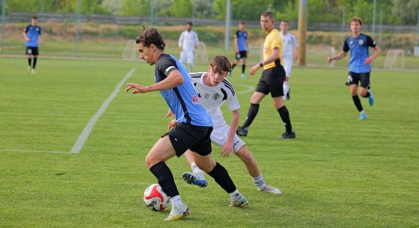 FC Hatvan: 76 perc emberhátrányt nem bírt el a sereghajtó