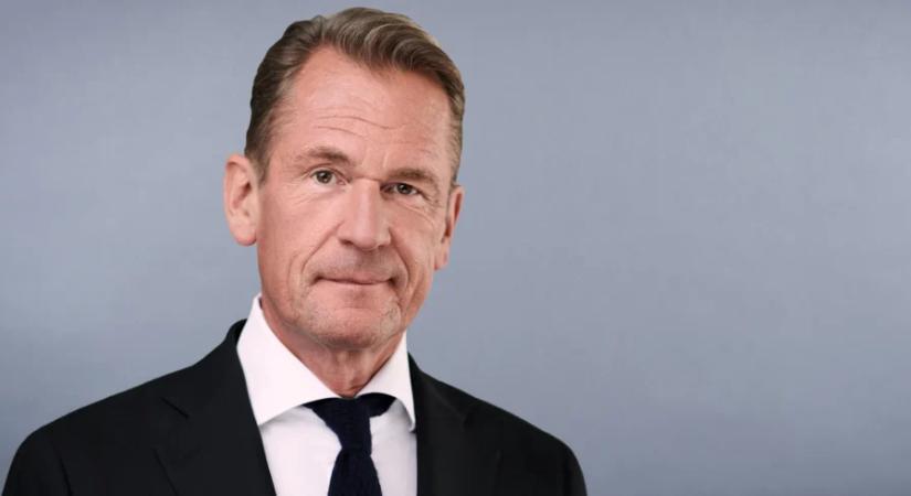 “Le kell lepleznünk a woke ideológiát, amely egy trójai faló”