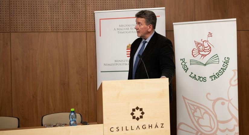 Móczár Gábor, a Nemzeti Örökség Intézete főigazgatója rimaszombati előadása képeken