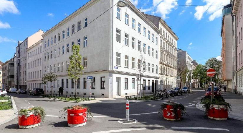 Elkészült Bécs első szabadtéri "nappalija"