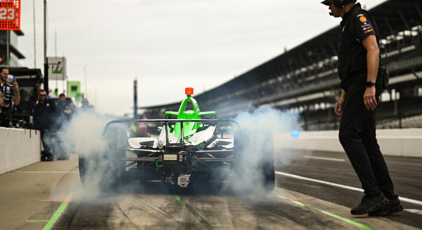 Kizártak két pilótát, így Mick Schumacher lett az Indy 500 legjobb újonca