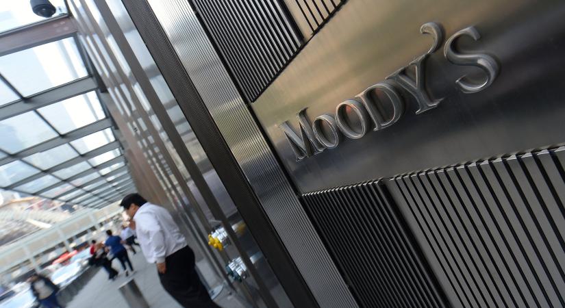 Komoly vizsga előtt állnak Magyar Péterék: már a héten ítéletet mond az országról a Moody's