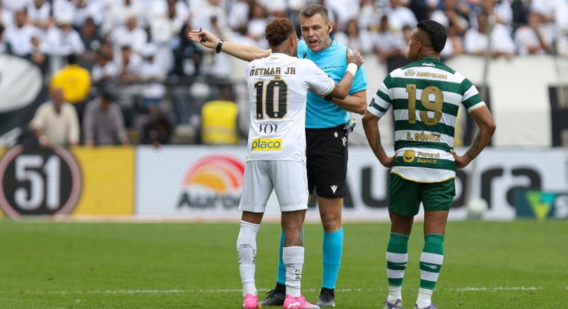 Neymar kiakadt, játékvezetői baki miatt maradhat le a világbajnokságról – videóval