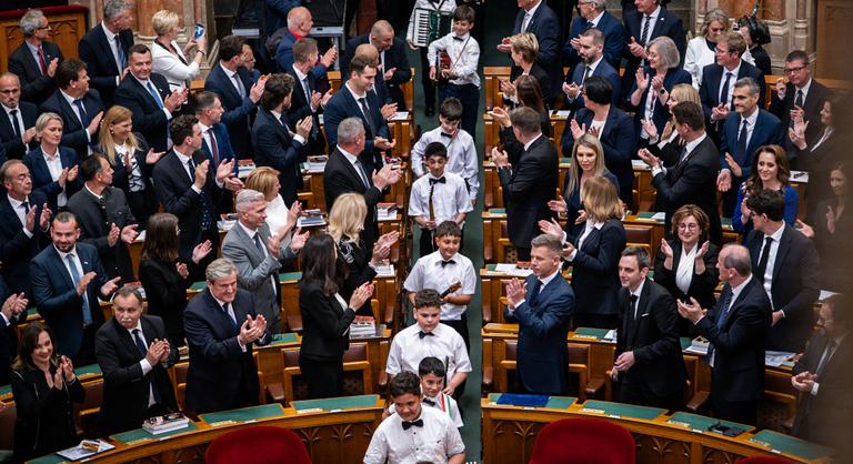 Határozott választ adott a Mi Hazánk megkeresésére a sükösdi tamburazenekar vezetője
