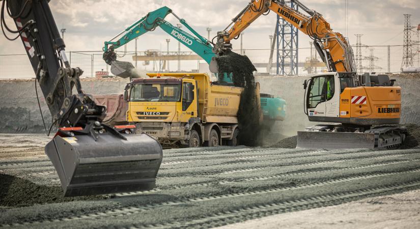 Egy-egy fázisban akár 1500 köbméter betont is beépítenek a paksi bővítésben - videó