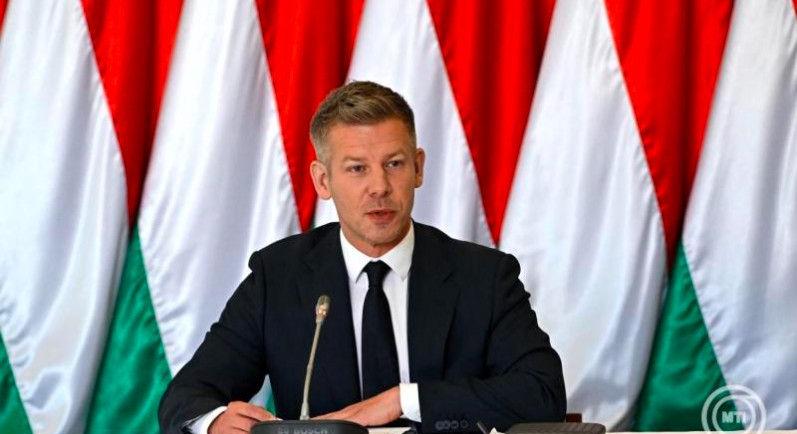 Magyar: bizarr, hogy Orbán a sajtó szabadságáért aggódik