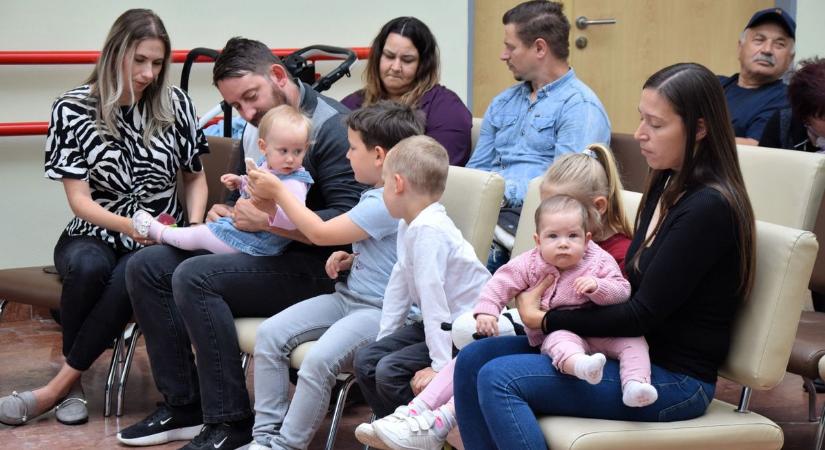 Új élet, közös jövő – hagyomány és ünnep az újszülöttek köszöntésén a zalai városban