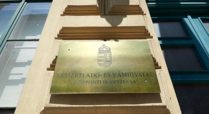 Rohamra várnak z utolsó napokban - extra segítséget ad a NAV az szja-bevalláshoz